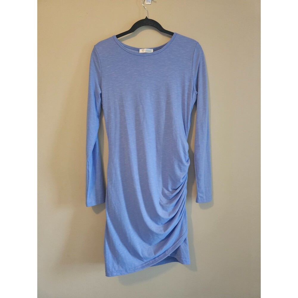 Kirundo women’s Blue dress size M-beautiful lines, classic look